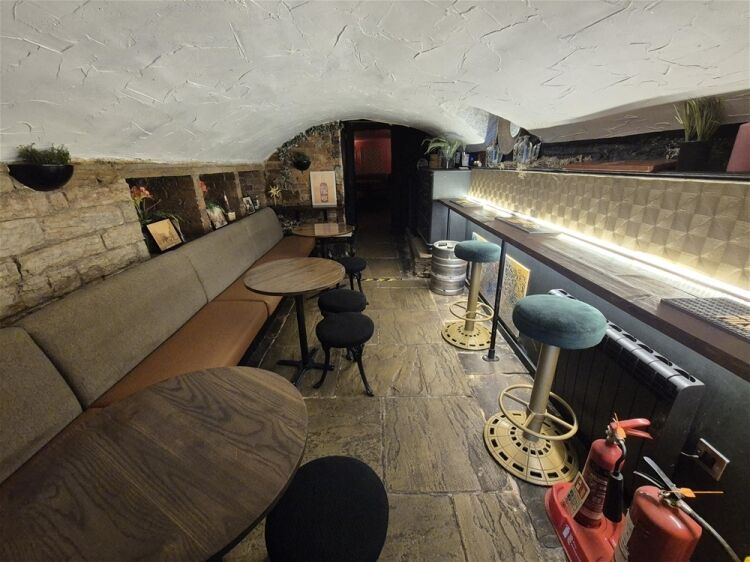 Licenced Trade, Pubs & Clubs For Sale in Birkenshaw Photo 3