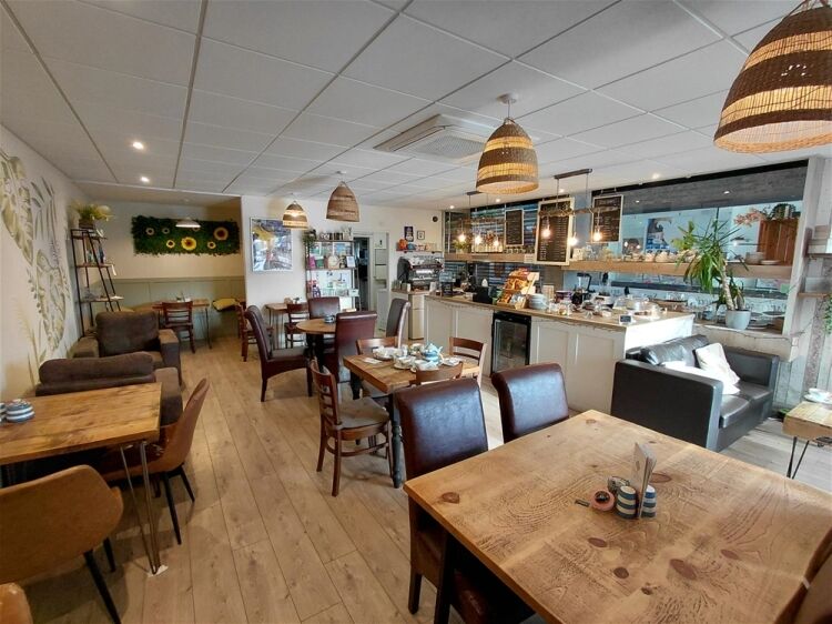 Cafe & Sandwich Bars For Sale in Leicester Photo 3