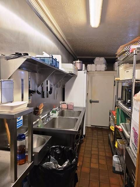 Licensed Chinese Restaurant for Sale