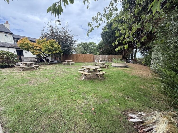 Well-known Countryside Freehouse Set In Large Grounds For Sale in Newton Abbot