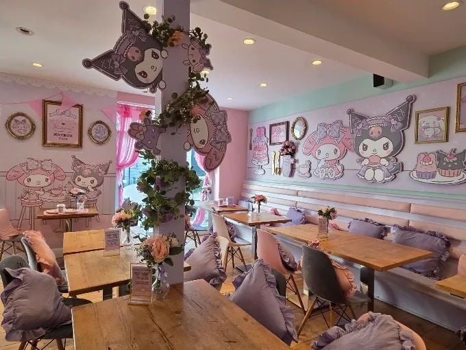 Popular Themed Café, Ice Cream Parlour & Dessert Venue for Sale Photo 3