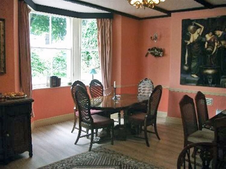 24 LETTING ROOM HOTEL - NORTH YORKSHIRE