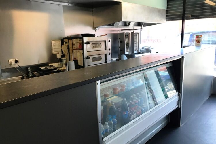Buy a licensed cafe & restaurant + accommodation, dorset Leasehold Catering Business To Let in Manchester At £70,000 - Rightbiz