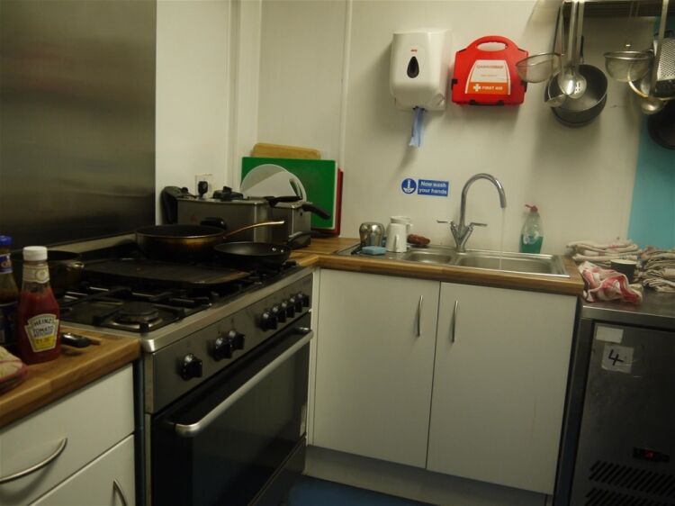 Licenced Trade, Pubs & Clubs For Sale in Bradford Photo 4