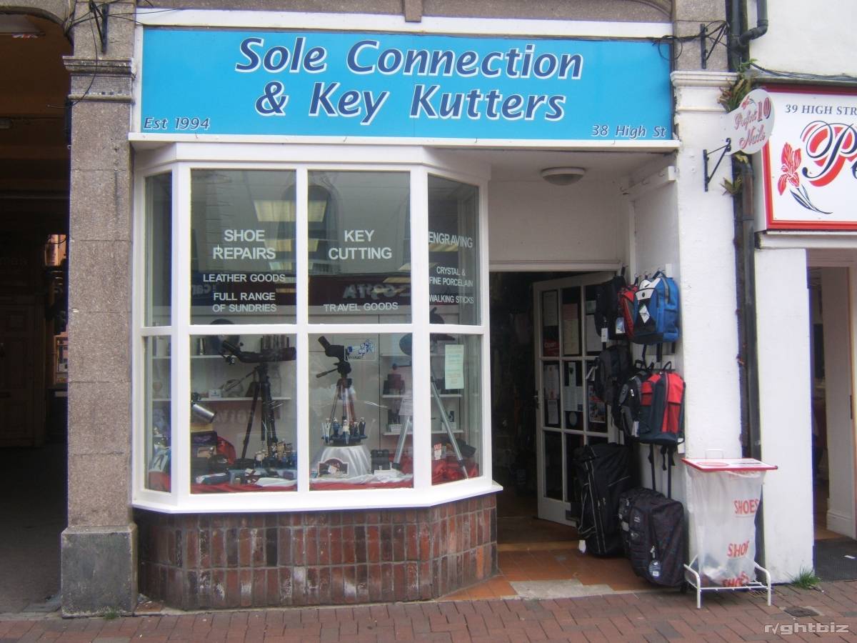 ESTABLISHED BUSINESS FOR SALE, Prime Location Middle Of Gosport High St