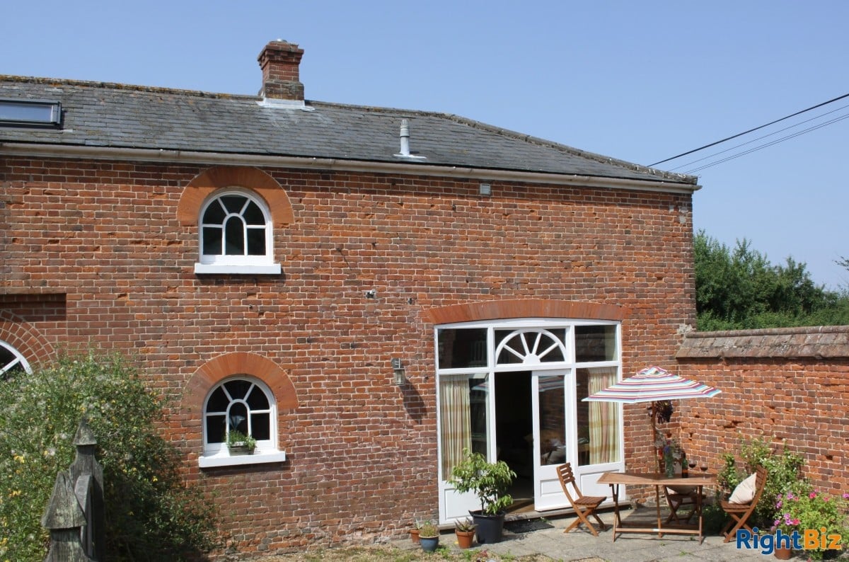 HOLIDAY COTTAGE COMPLEX IN THE HEART OF THE NORFOLK BROADS