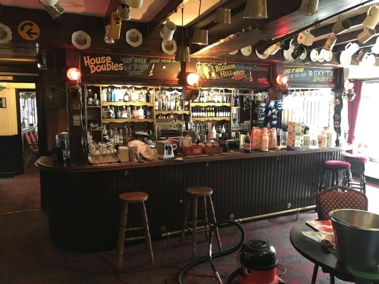 SEASIDE VILLAGE PUBLIC HOUSE & RESTAURANT NEAR TORQUAY