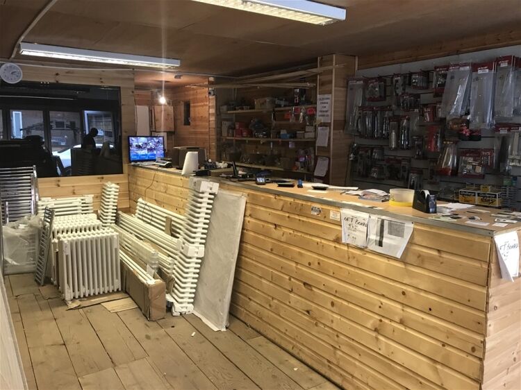 INDEPENDENT TIMBER MERCHANT IN BIRMINGHAM SUBURB