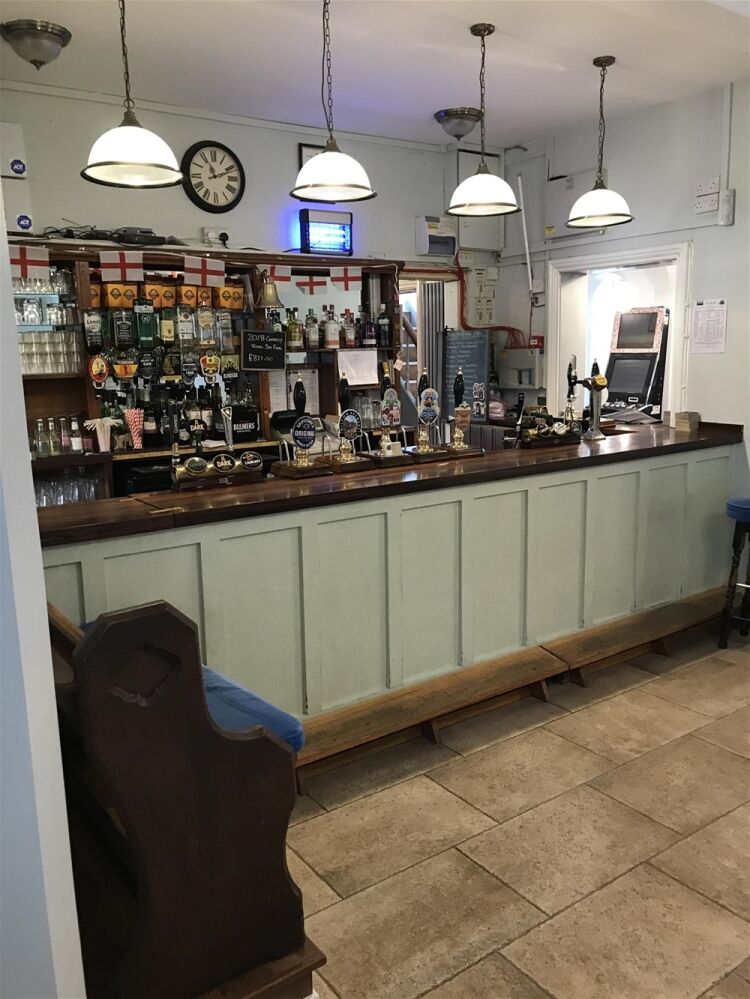 FREEHOLD VILLAGE PUBLIC HOUSE IN NOTTINGHAMSHIRE
