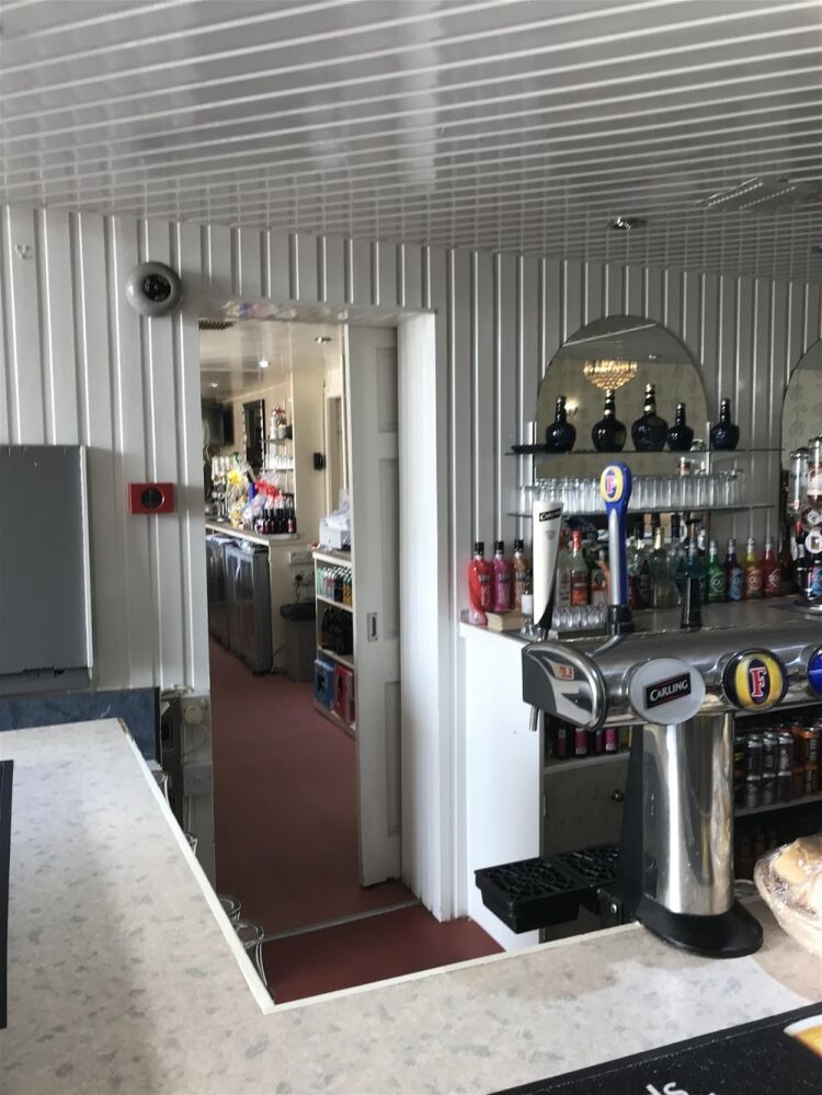 FREEHOLD PUBLIC HOUSE & FUNCTION VENUE IN ARMADALE TOWN CENTRE Photo 4