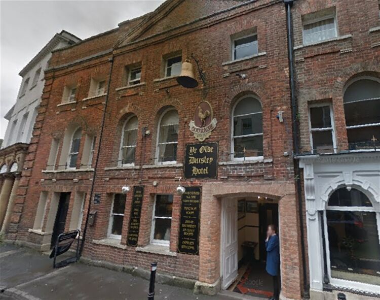 IMPRESSIVE FREEHOLD PUBLIC HOUSE/RESTAURANT & HOTEL WITH NIGHTCLUB IN DURSLEY TOWN CENTRE