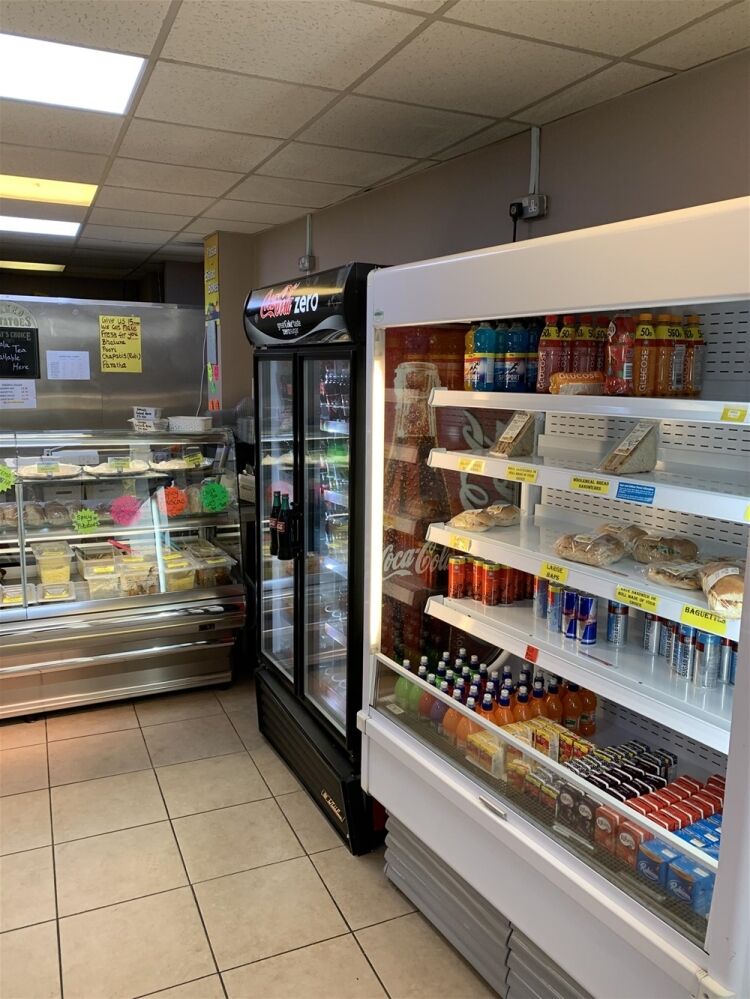 TRADITIONAL RETAIL; CRAFT BAKERY & SANDWICH BAR IN BEDFORD TOWN CENTRE