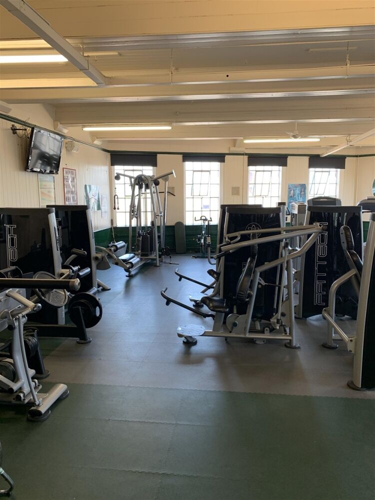 POPULAR HEALTH & FITNESS GYMNASIUM IN ILKESTON