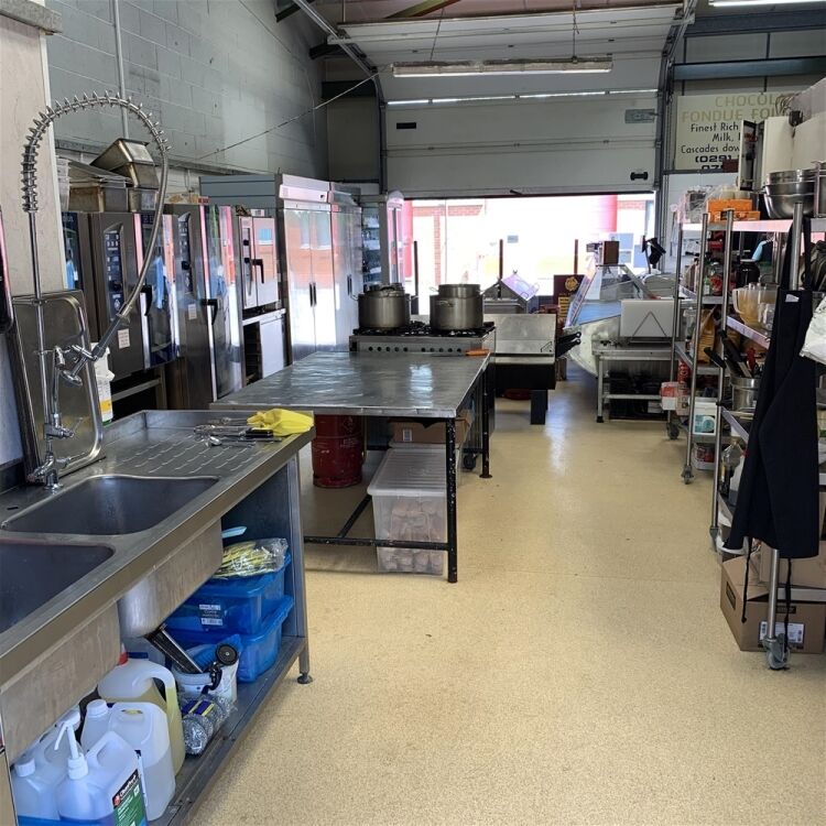 BLUE CHIP OUTSIDE CATERING COMPANY IN CAERPHILLY Photo 4