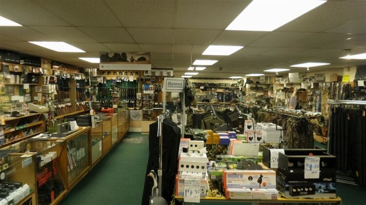 FULLY LICENSED GUNSMITH / GUN SHOP IN WEST BROMWICH Photo 4