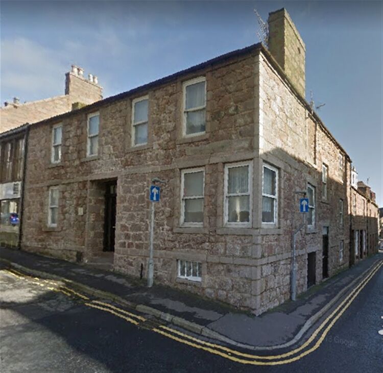IMPRESSIVE FREEHOLD GUEST HOUSE & STUDIOS/ 7 CHARMING PROPERTIES IN PETERHEAD TOWN CENTRE