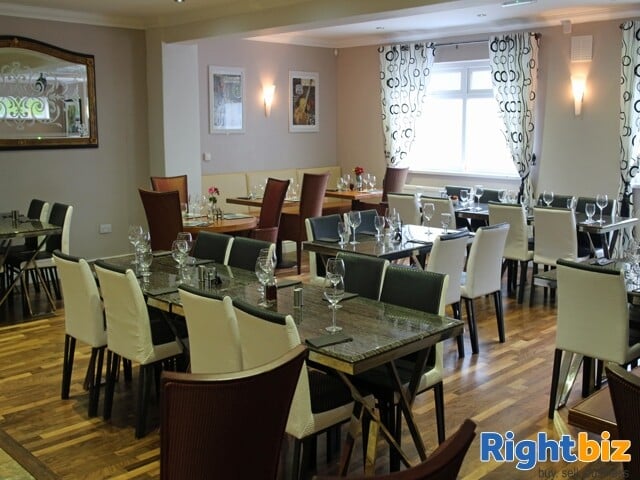 SWANSEA VALLEY - ATTRACTIVE COTTAGE STYLE PUB & RESTAURANT LET AS INVESTMENT PRODUCING YIELD OF 8.6% Photo 4