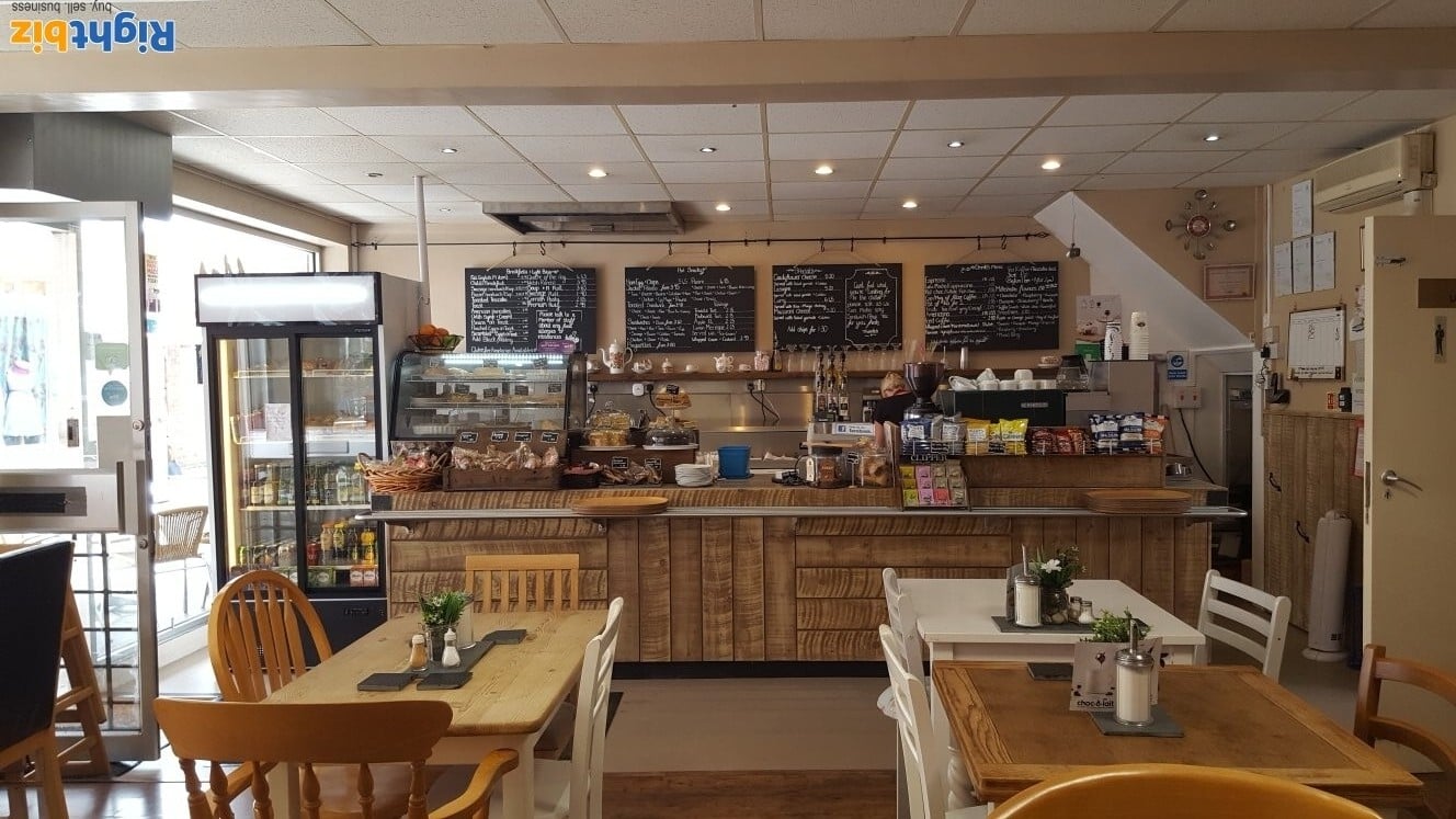 Leasehold coffee lounge for sale in Somerset Photo 4