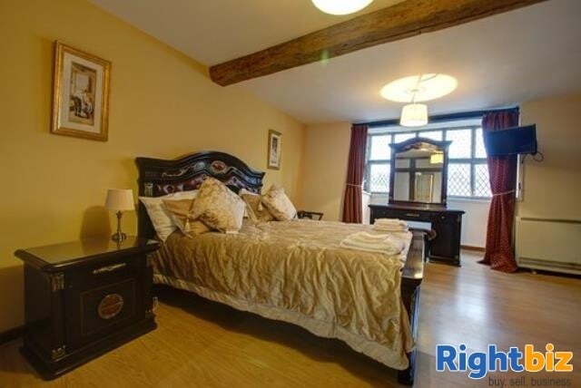 Superb 5 bedroom Guest House 2 minutes from the town centre in the historic  town of Shrewsbuy