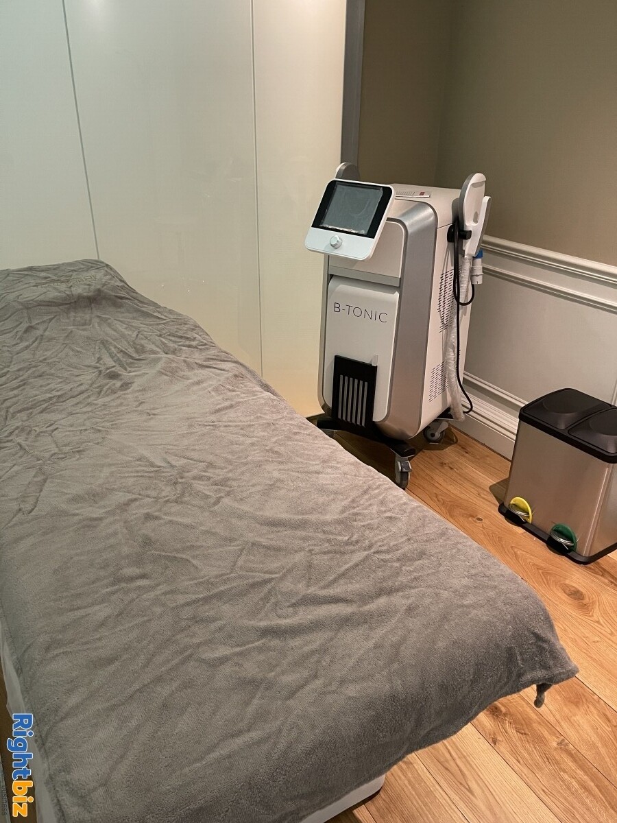 Luxury skincare clinic in Chelsea only £195,000. Photo 4
