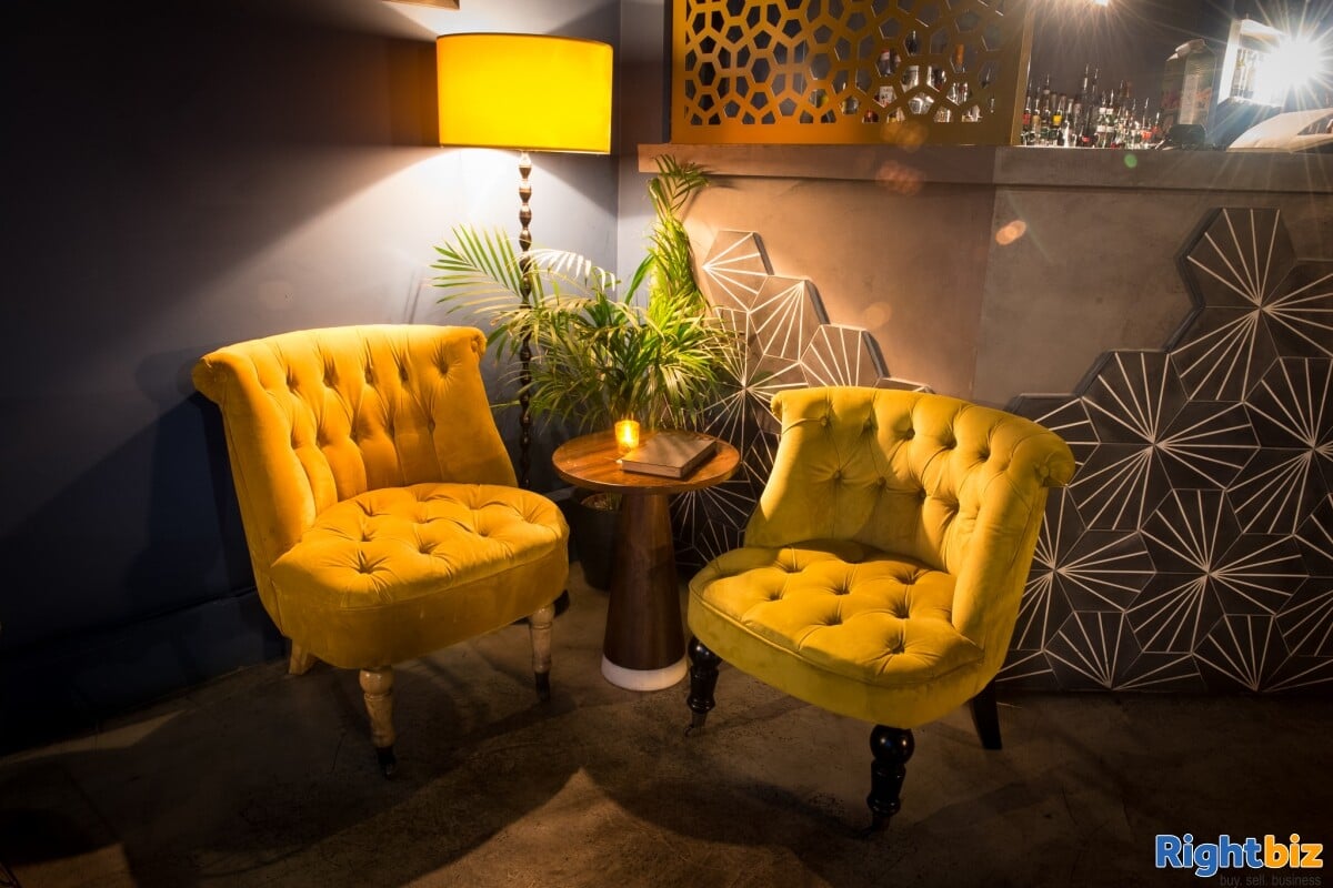 Established and well-respected Cocktail Bar for sale - Bedford Photo 4