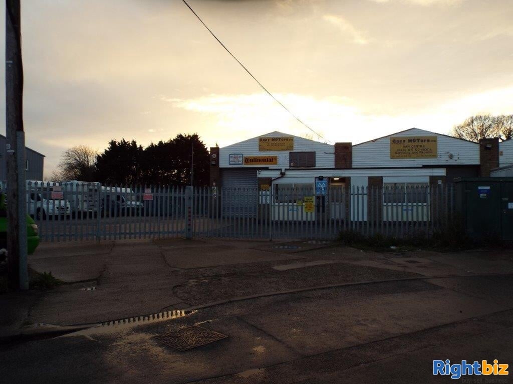 MOT GARAGE CLASSES 4, 5 & 7, SERVICING, REPAIRS. PLUS CAR SALES BUSINESS GOSPORT HAMPSHIRE