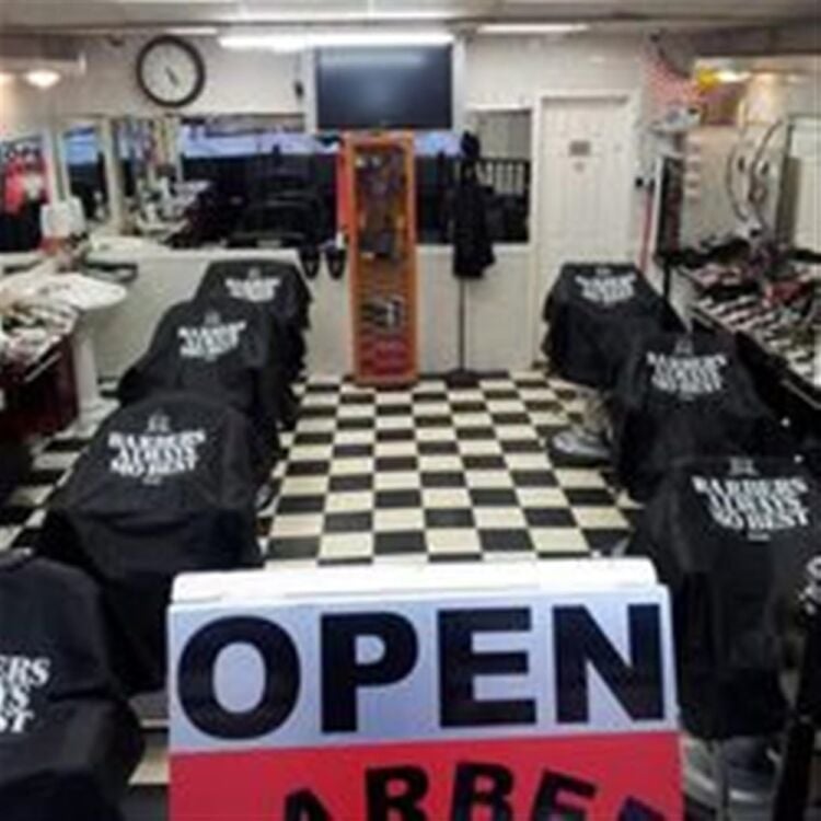 FIVE STAR BARBERS SHOP ON MERSEYSIDE Photo 4