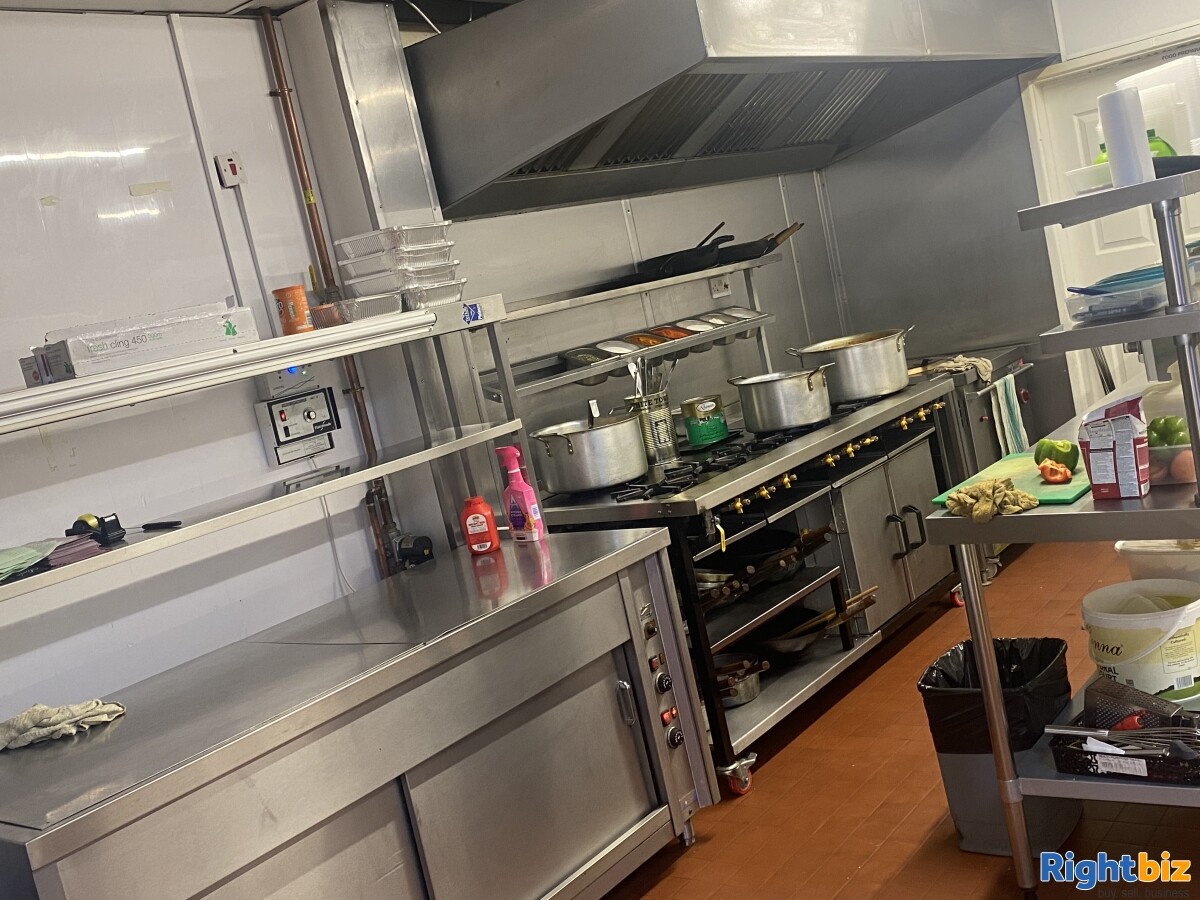 INDIAN TAKEAWAY FOR LEASE