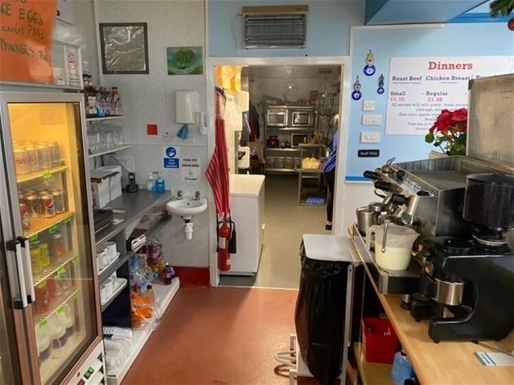 CAFE based Llanelli taking £5, 500 pw Photo 4