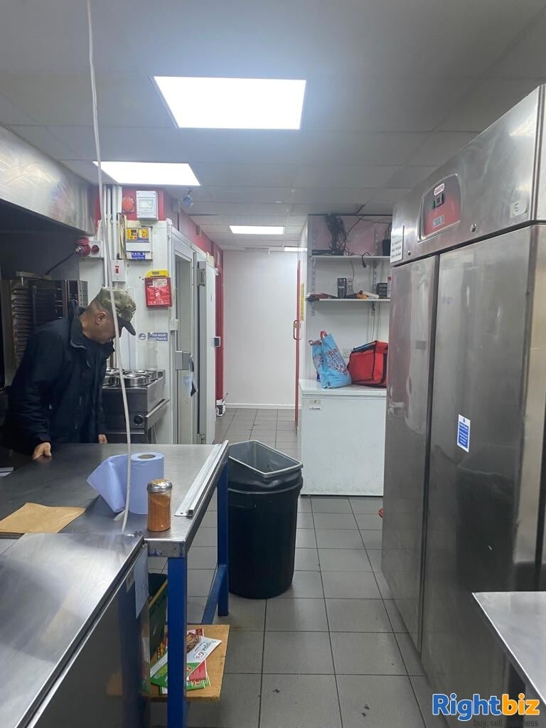 Established takeaway for sale in prime location Photo 4