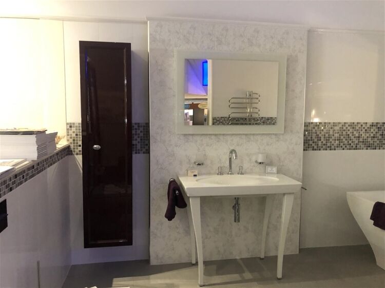 EASY TO RUN BATHROOM DESIGN & SALES AND COMPLETE FITTING SERVICE - CUMBRIA
