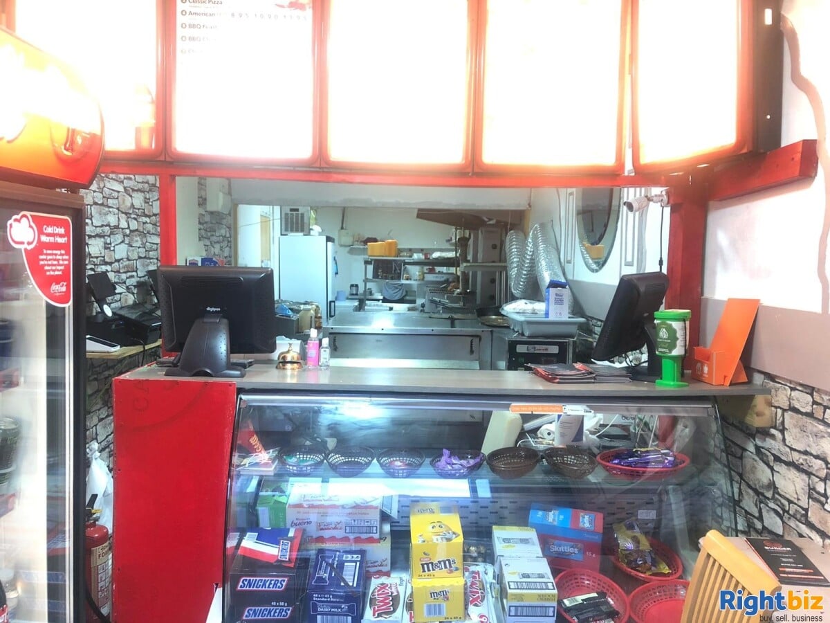 Pizza and Burger Take Away shop for sale - with 1 bedroom flat Photo 4