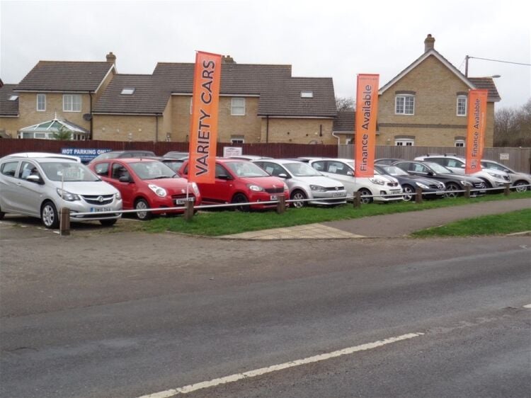A RENOWNED RETAILER OF USED CARS Photo 4