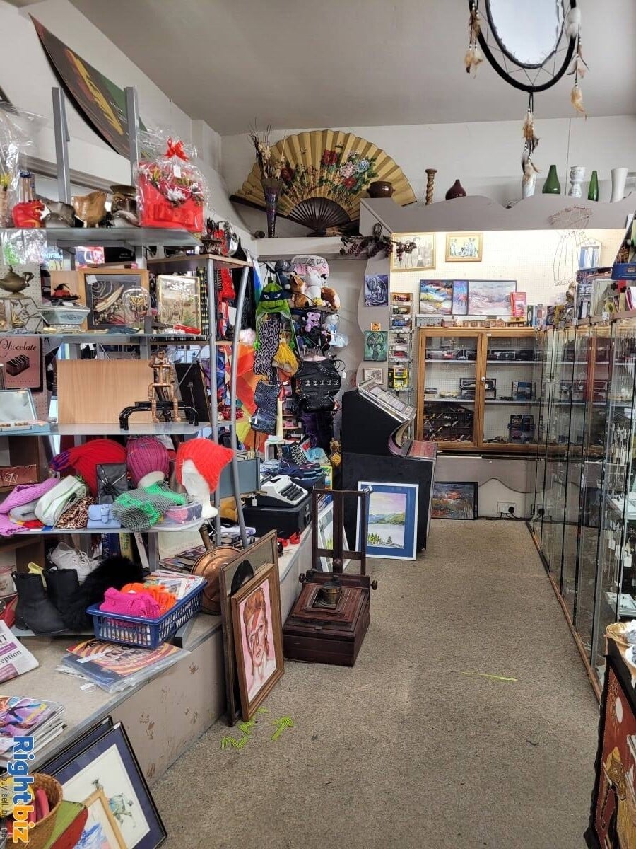 Well established Antique/collectable shop for sale in Mansfield Photo 4