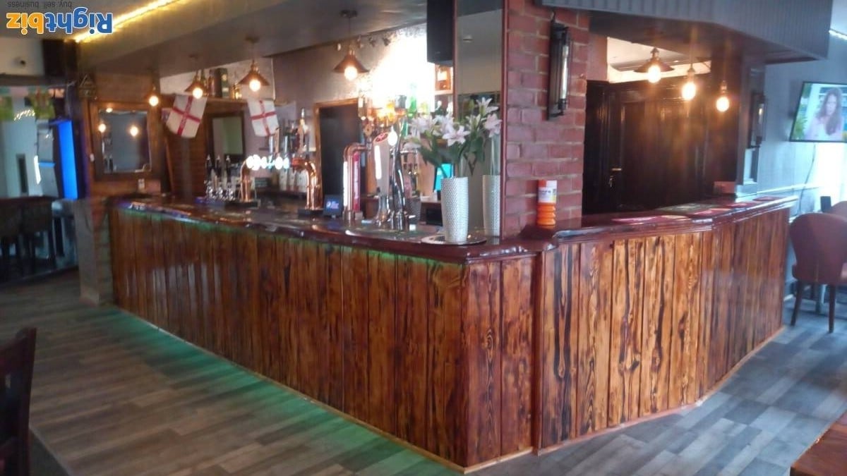 Free House Pub with 5 lettings room + one self-contained apartment & 3 bed self-accommodation