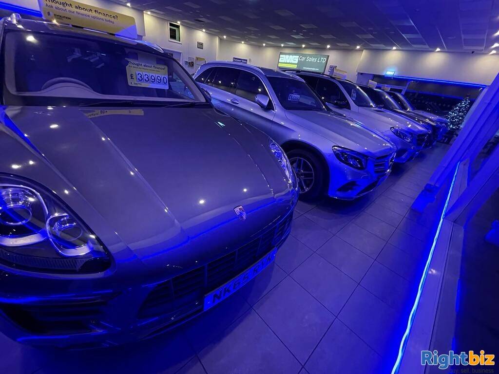 Car dealership and MOT workshop, All Tools and Equipment Ready to work. Plus 4 ramps and MOT ramp  Photo 4