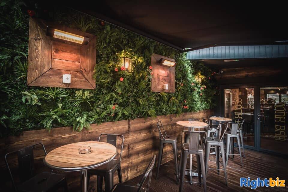Popular town centre bar for sale SOLD