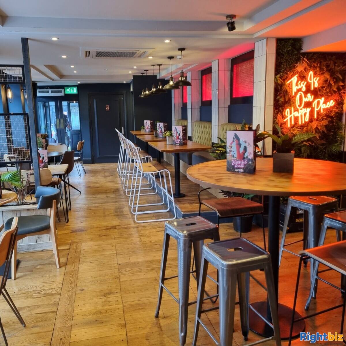 Fully equipped Kitchen Concession in well established town centre bar