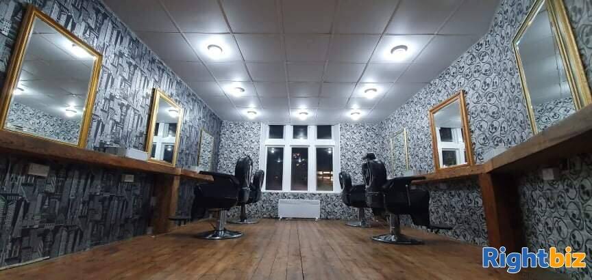 Unisex beauty salon for sale