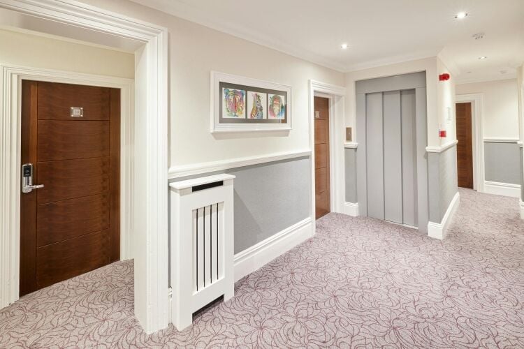 Prominently located 32 bedroom hotel with leisure facilities operating on a profitable longer stay business model