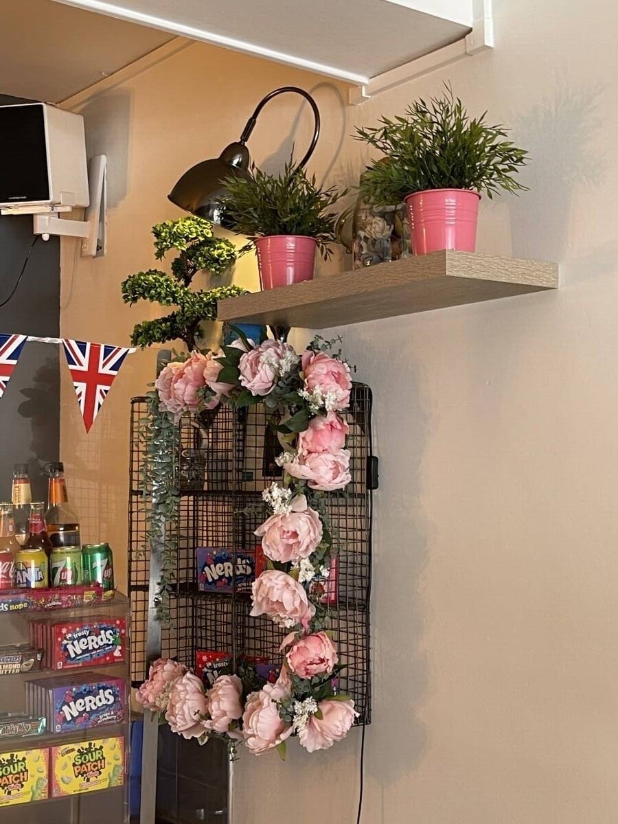 Popular Coffeeshop in the heart of Eastbourne town centre Photo 4