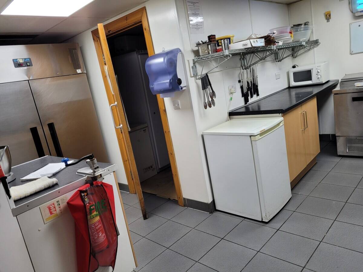 Well-established café / bistro in Rotherham for sale Photo 4