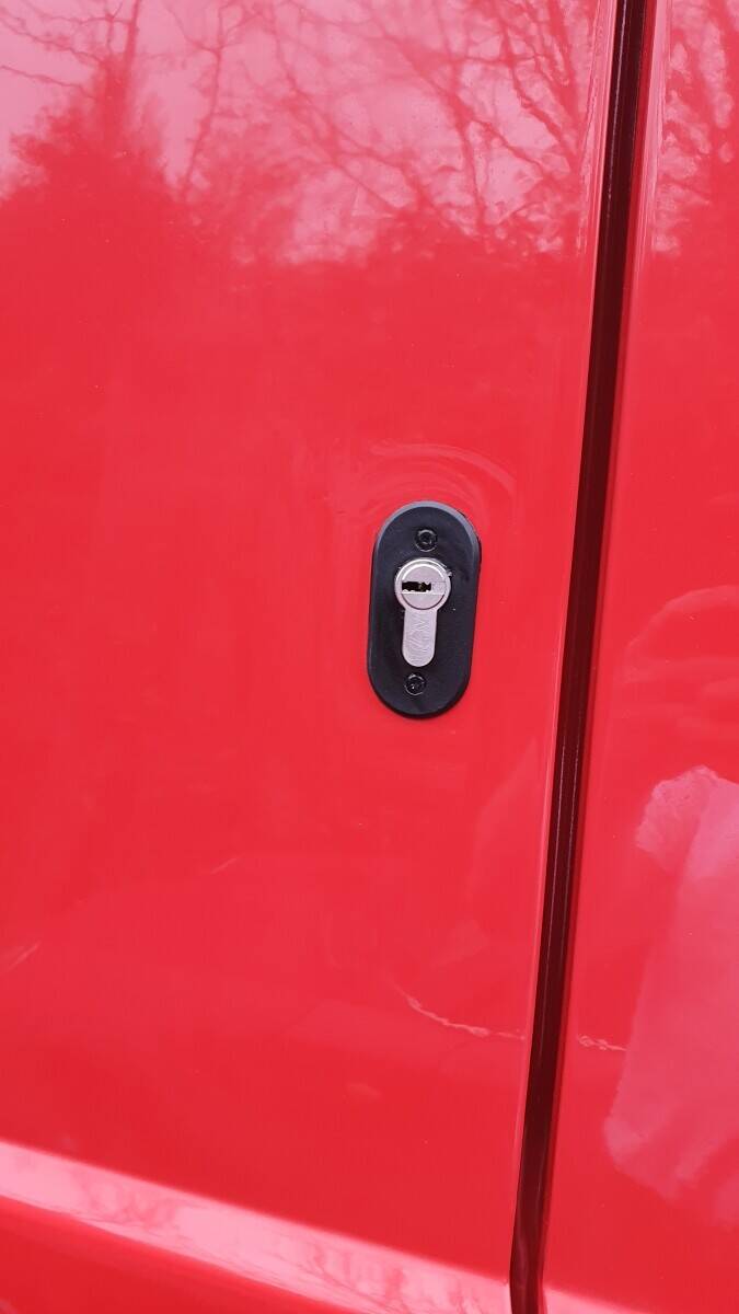 Locksmith van, tools, 2 x key cutting machine and some stock