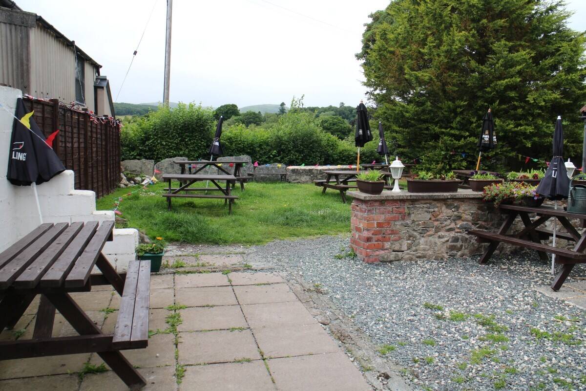 POWYS - UPPER WYE VALLEY FREE HOUSE