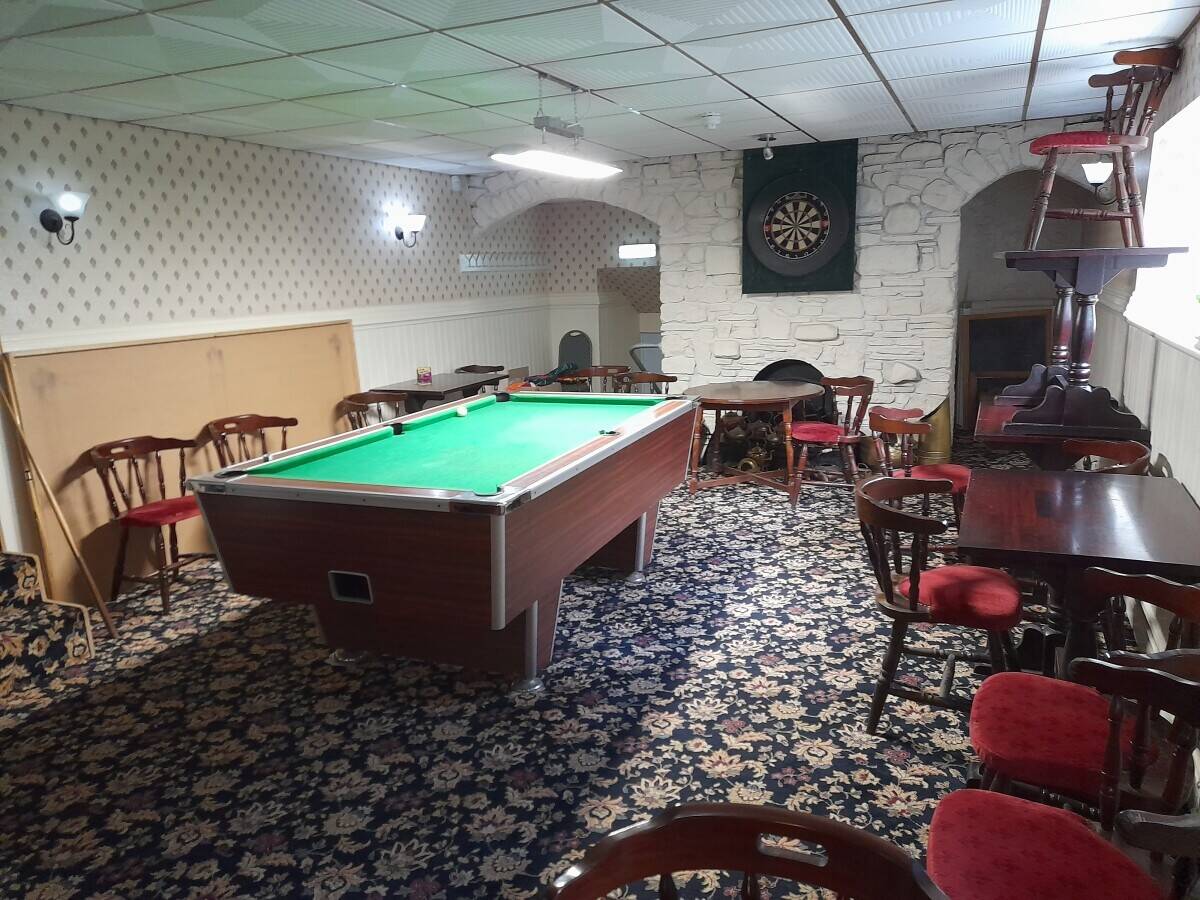 GWENT - Substantial and well appointed public house with letting rooms in Heads of Valley town