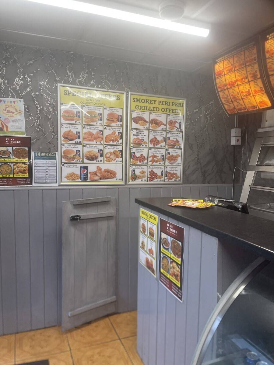 Fully running business in the heart of Burton on Trent Photo 4