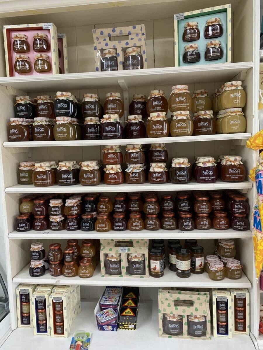 Sweetshop in Millport for sale