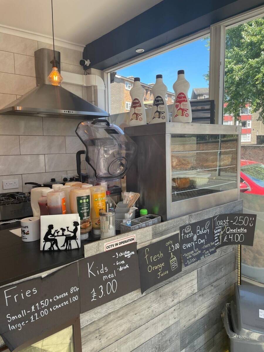 Small cafe shop for sale in Ipswich Photo 4