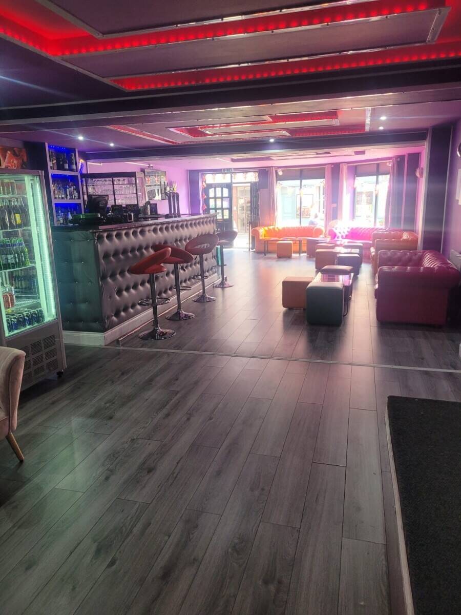 Licensed Coffee House business For Sale.  Established coffee house in vibrant town.