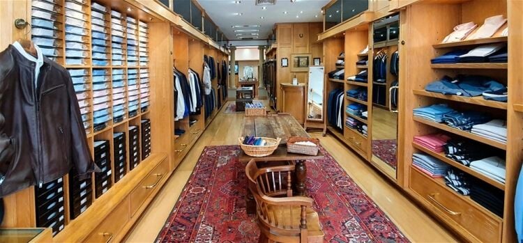 A HIGH-END MEN’S FASHION BOUTIQUE